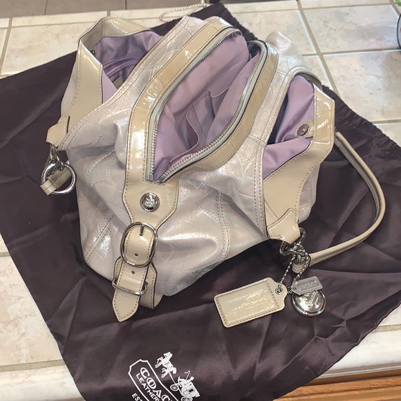 Coach Bag - Picture 8 of 15